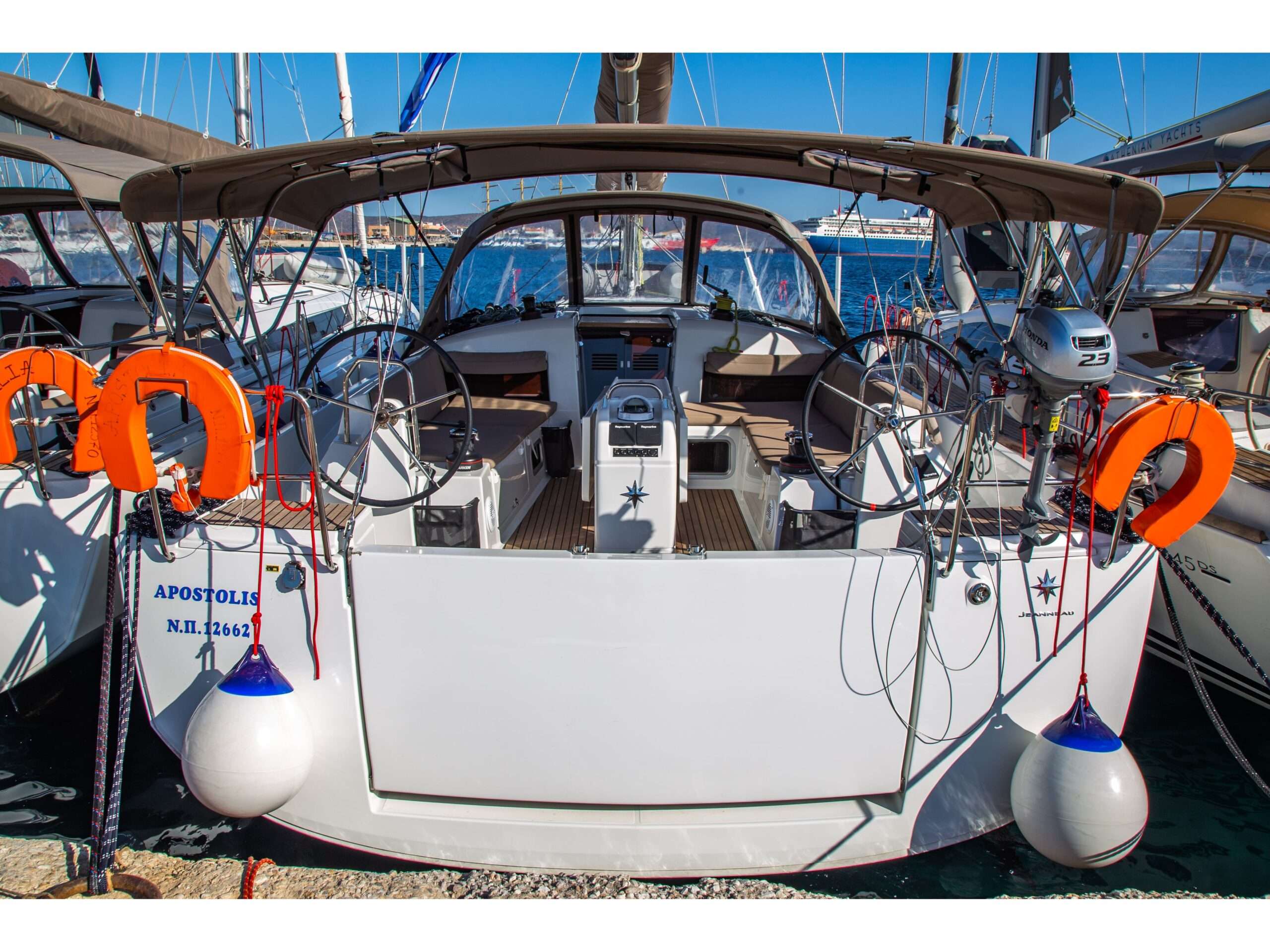 APOSTOLIS / Sun Odyssey 440