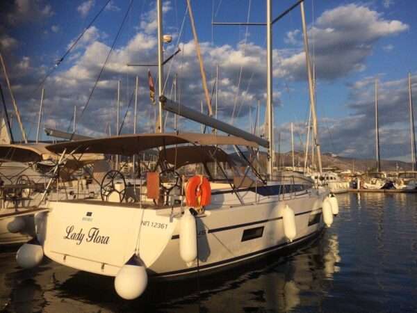 LADY FLORA 1 / Bavaria C45