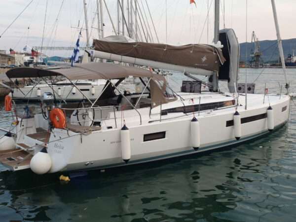 Helia (A/C, Gen. 10kVA, Electric Winch NEW 2022) / Sun Odyssey 490