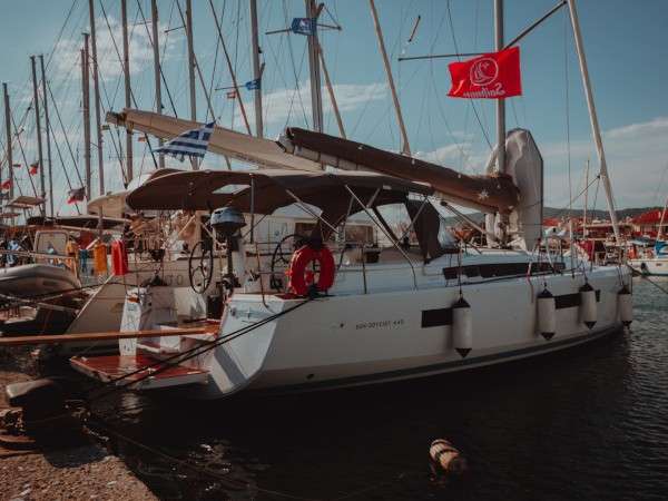 Eleni / Sun Odyssey 440