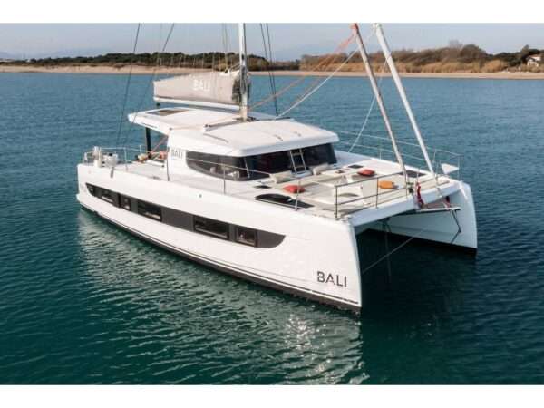 ELA THALASSA III / Bali Catsmart