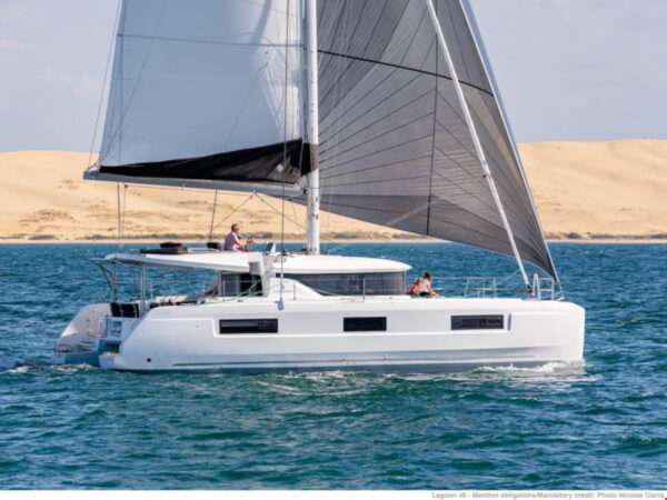 HERMES (generator, air condition, water maker, 2 SUP free of charge) / Lagoon 46