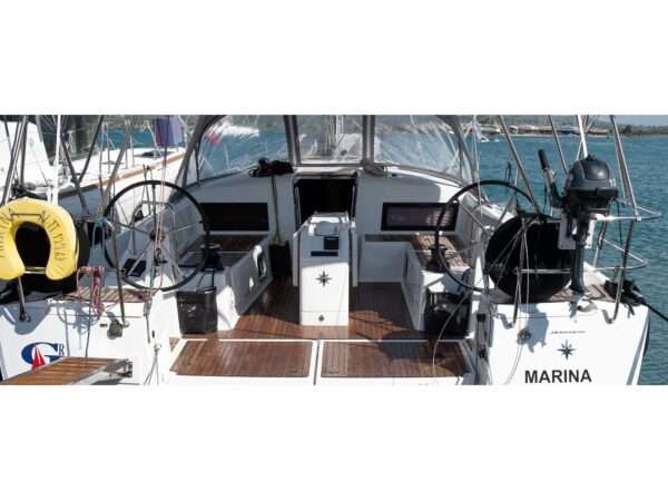 MARINA GEN.+A.C. / Sun Odyssey 490