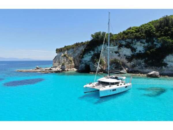FANTASEA (generator, air condition, 1 SUP free of charge) / Lagoon 42
